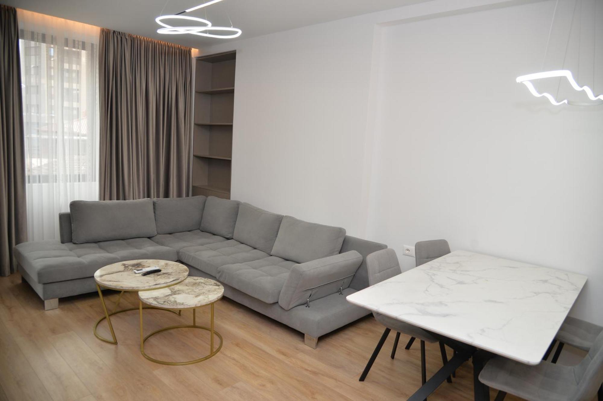 Hera Tirana Suite Deluxe Bagian luar foto
