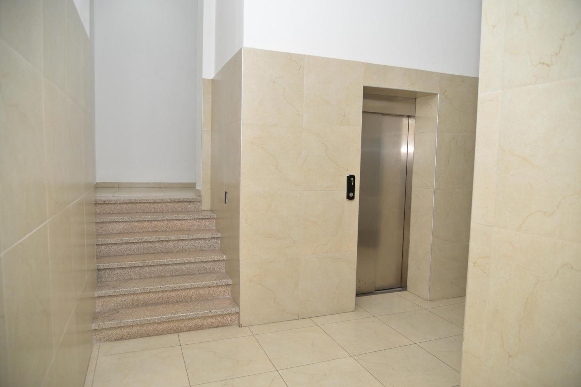 Hera Tirana Suite Deluxe Bagian luar foto