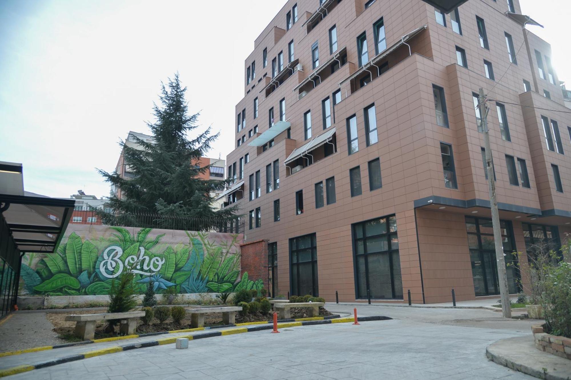 Hera Tirana Suite Deluxe Bagian luar foto